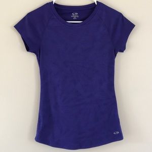 Women’s fitted workout top size extra small
